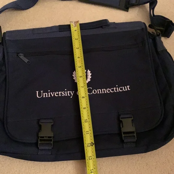 UCONN University of Connecticut messenger bag NWOT - Picture 4 of 6